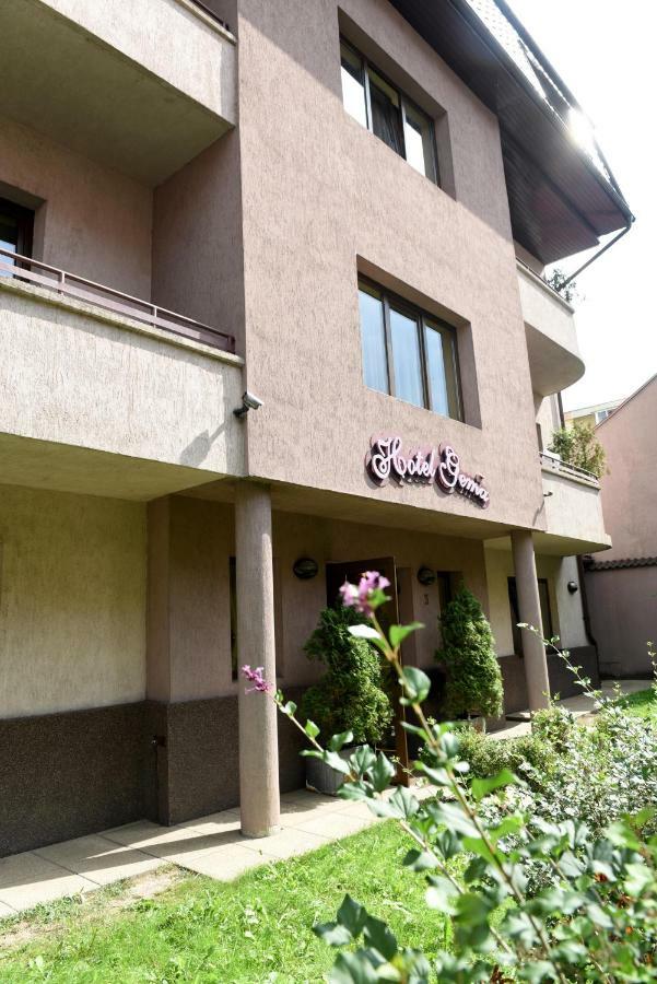 Hotel Gema Braşov Exterior foto